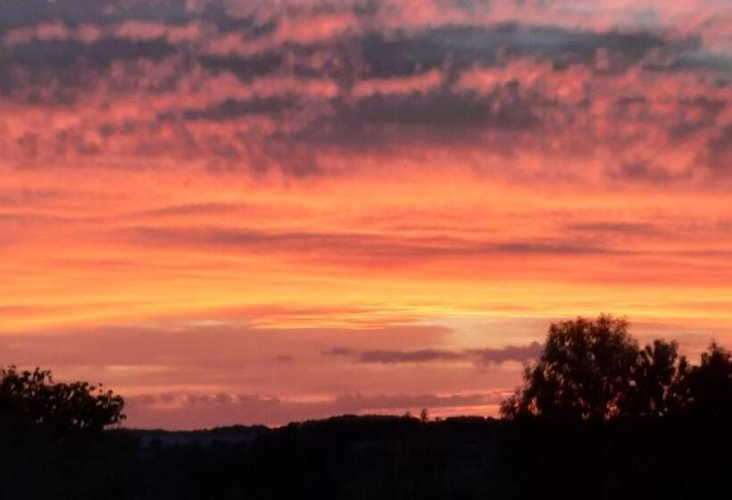 צימר La Grange De Lucie  Chambres D Hôtes En Périgord Dordogne