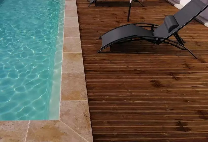 ベッドアンドブレックファースト La Grange De Lucie  Chambres D Hôtes En Périgord Dordogne