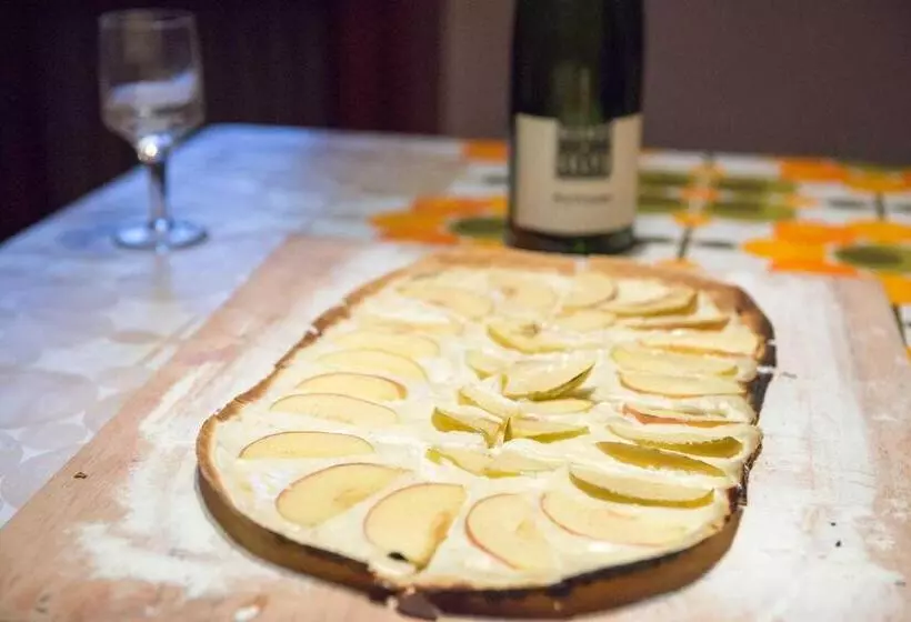 ベッドアンドブレックファースト Maison D'hôtes Aux Deux Cigognes