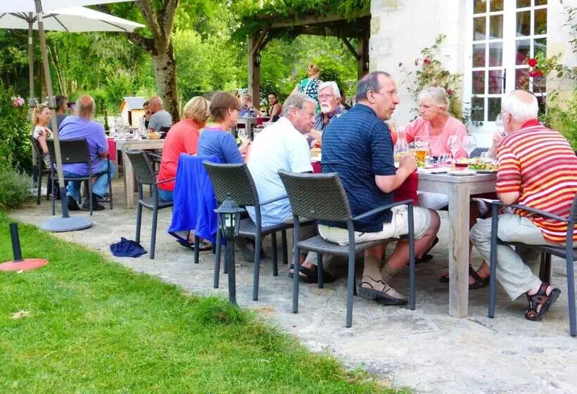 ホテル Château De Mavaleix