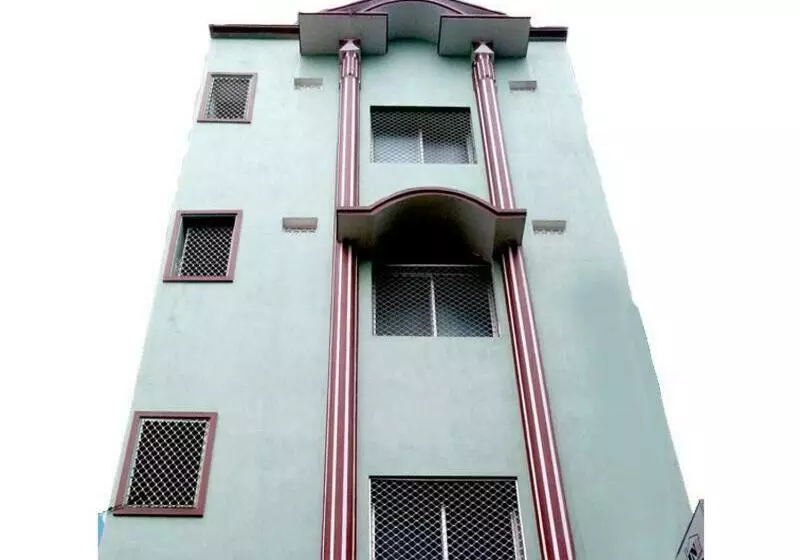 هتل Laxmi Narayan Residency