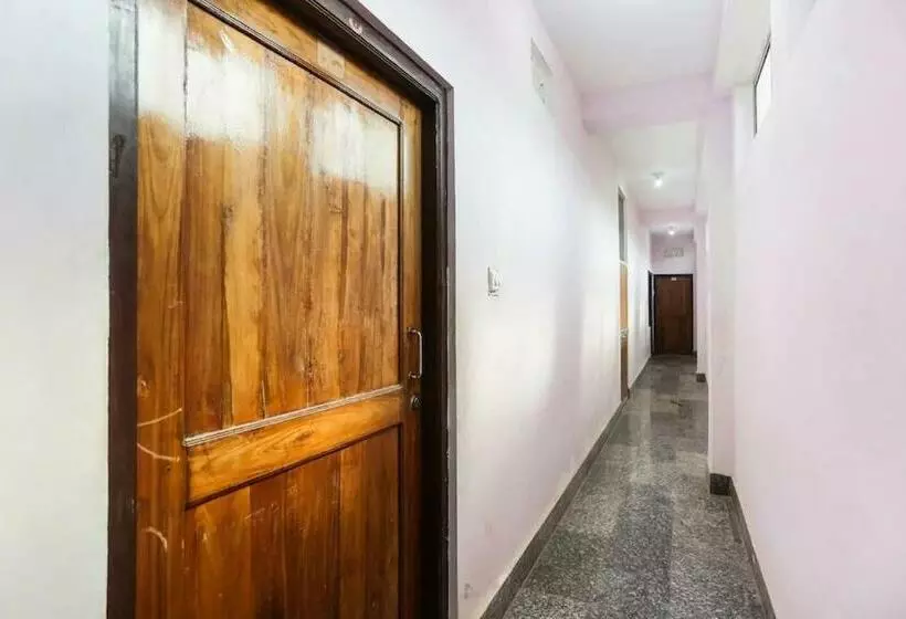 هتل Laxmi Narayan Residency