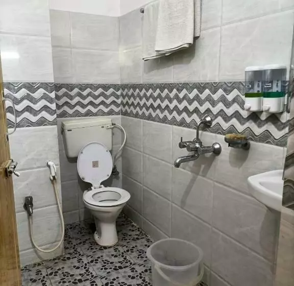 هتل Laxmi Narayan Residency