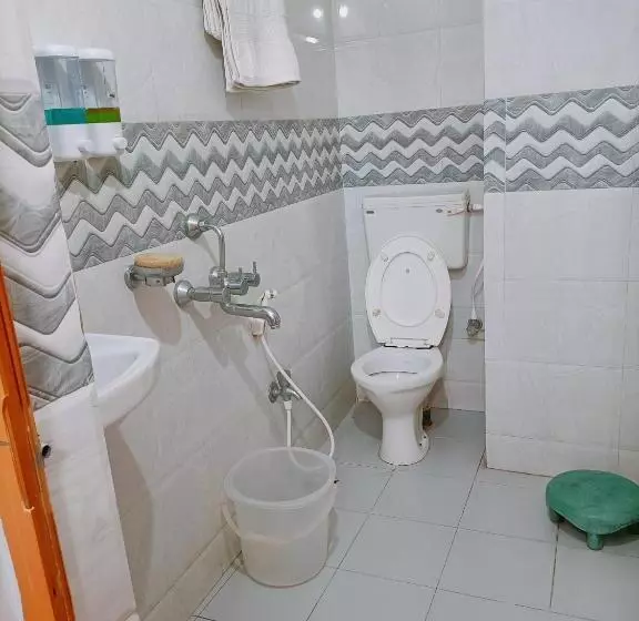 هتل Laxmi Narayan Residency