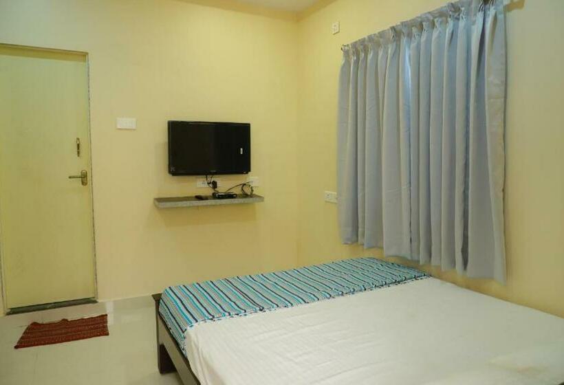 Отель Lsr Hill View Residency