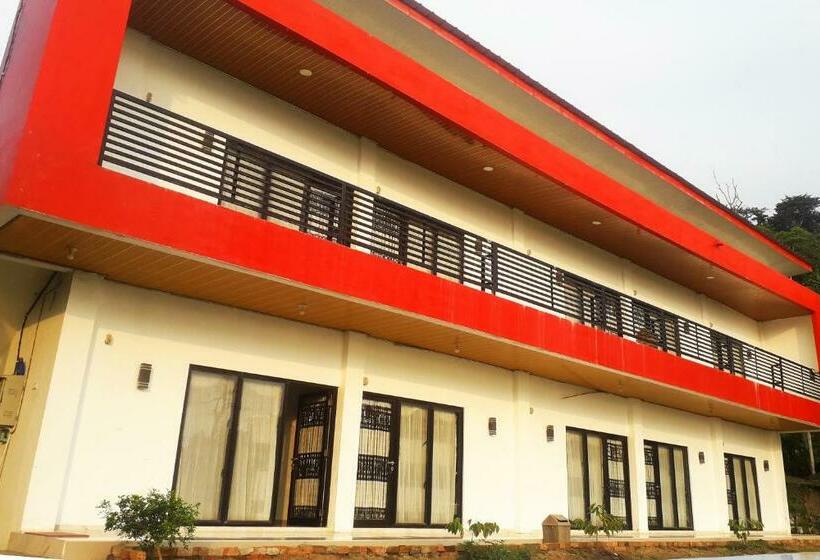 فندق Oyo 2246 Anjung Bang Oking  & Resort