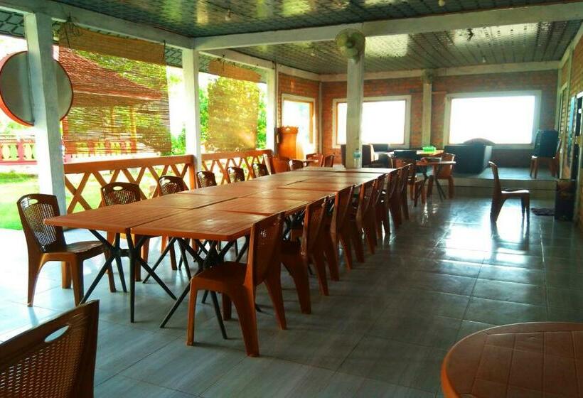 فندق Oyo 2246 Anjung Bang Oking  & Resort