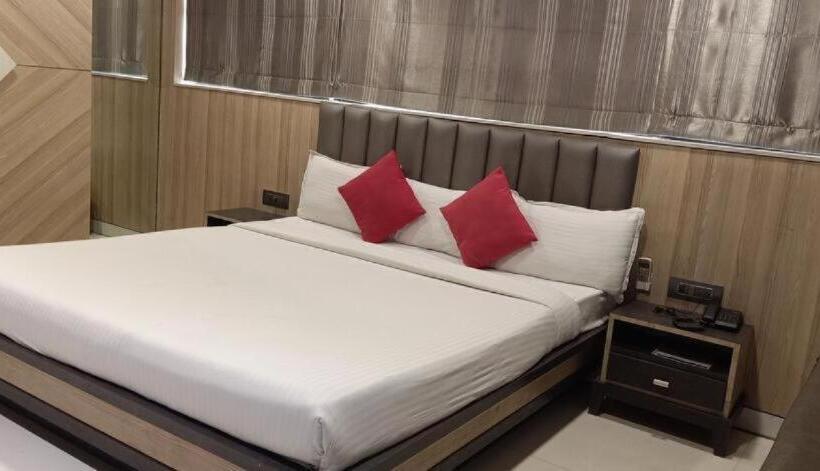 호텔 Pratiksha Residency