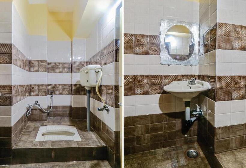 Hotel Raga Residency