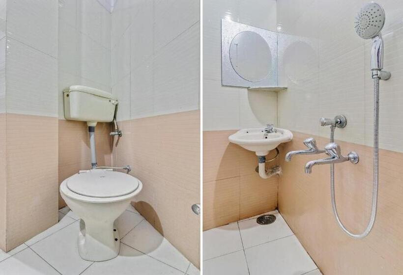 Hotel Raga Residency