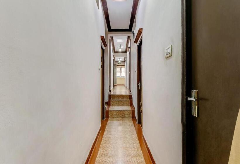 Hotel Raga Residency