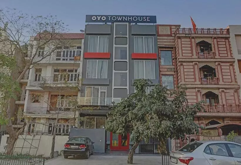 Hotelli Townhouse 587 Sec 19