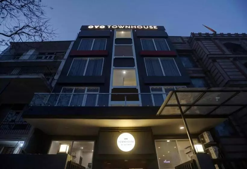 Hotelli Townhouse 587 Sec 19