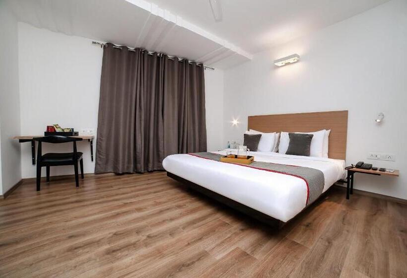 Hotel Super Collection O Townhouse 069