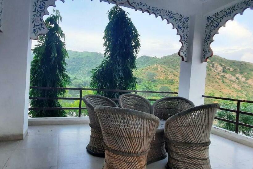 Lake Alpi Resort Kumbhalgarh