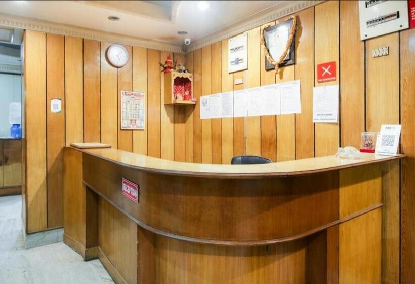 بنسيون Aditya Palace