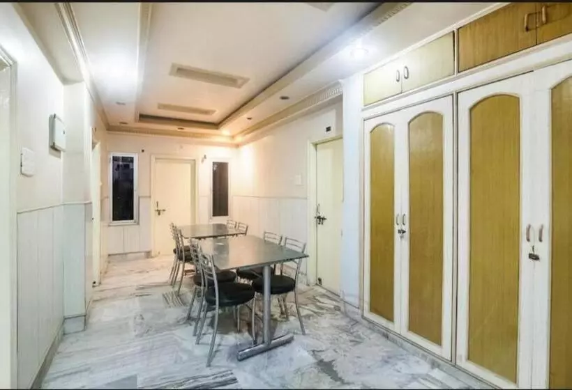 Pension  Aditya Palace