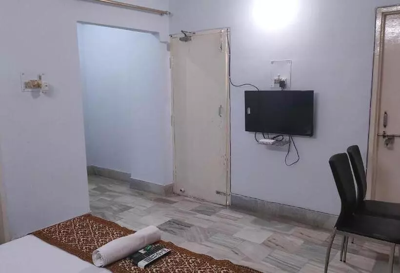 Pension  Aditya Palace