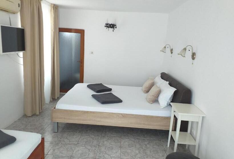 پانسیون Casa Edy