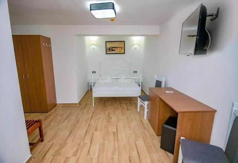 Pensió Casa Ypu
