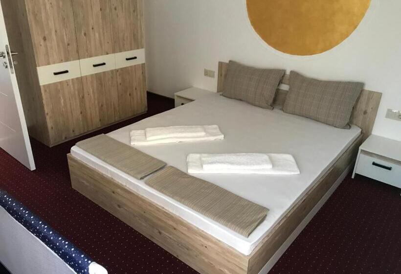 Pensionat Guest House Theona