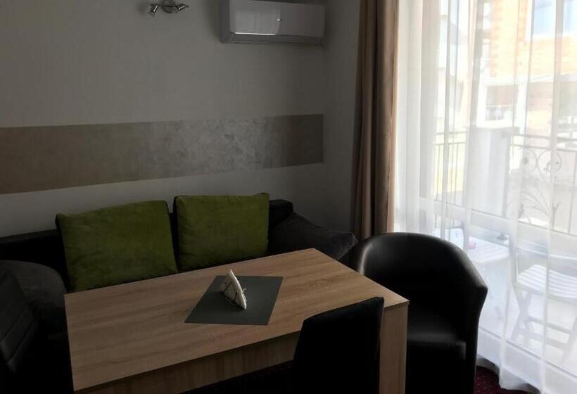 Pensionat Guest House Theona