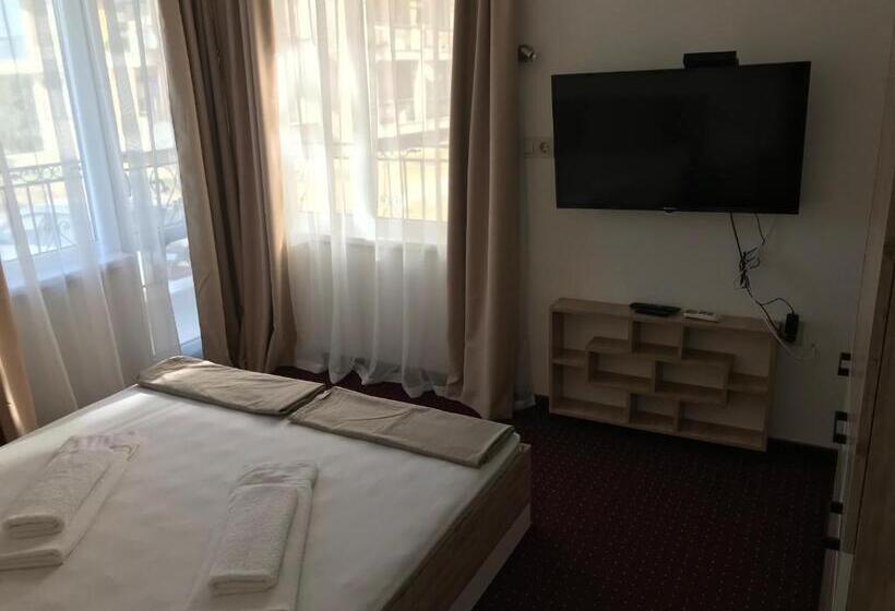 Pensionat Guest House Theona