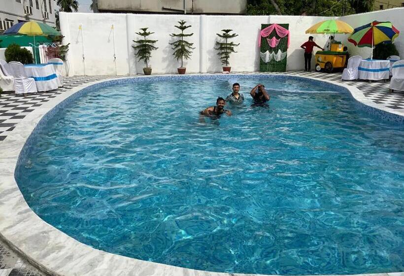 Samriddhi Banquet Garden & Resorts