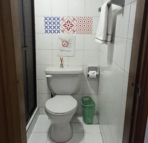 تختخواب و صبحانه Habitaciones C&s Bogotá