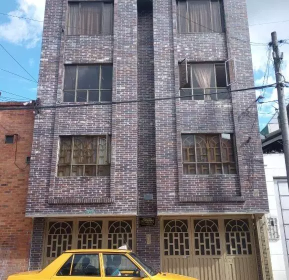 Aamiaismajoitus (B&B) Habitaciones C&s Bogotá