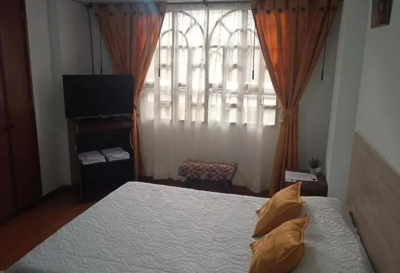 Aamiaismajoitus (B&B) Habitaciones C&s Bogotá