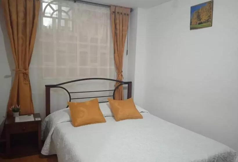 Aamiaismajoitus (B&B) Habitaciones C&s Bogotá