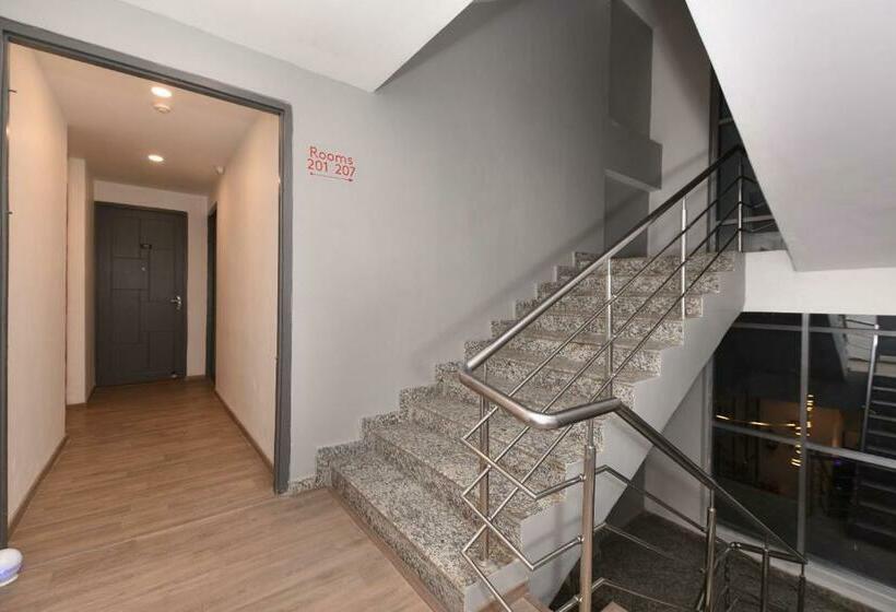 فندق Super Townhouse 244 Munshipuliya