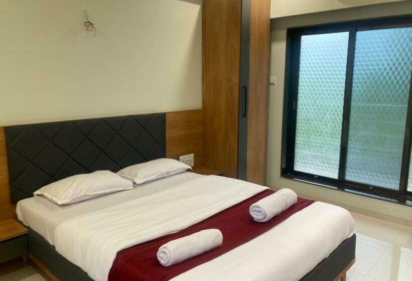 Lotus The Lake View Resort