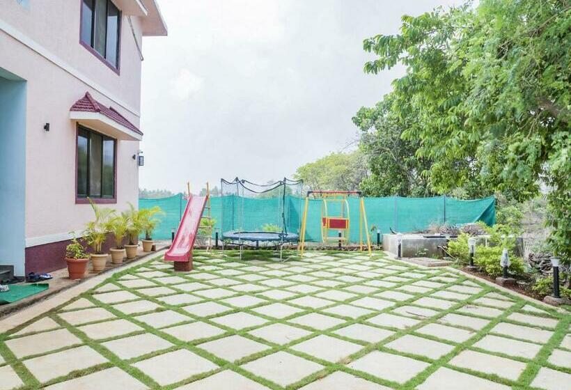 Lotus The Lake View Resort