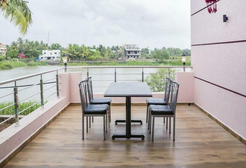 Lotus The Lake View Resort