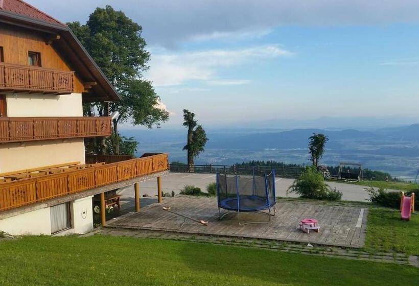 پانسیون Guest House Pr Ambružarju & Apartments