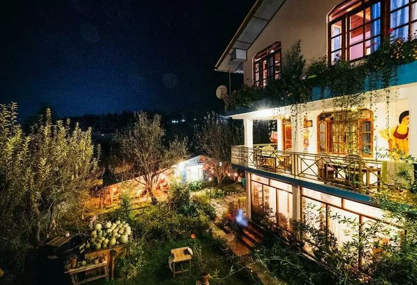 ペンション Orchards House The Hidden Tribe