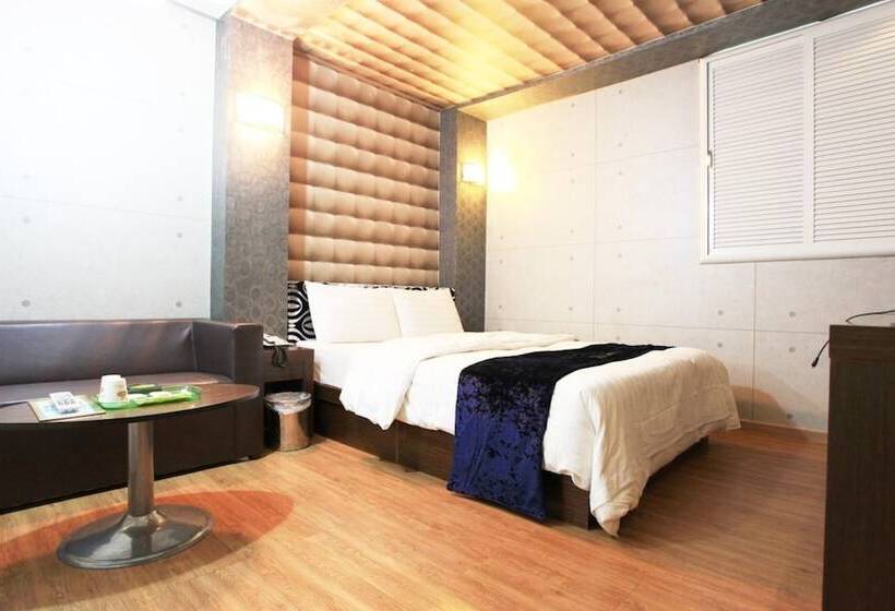 هتل Anshan Jungang Station Chocolate