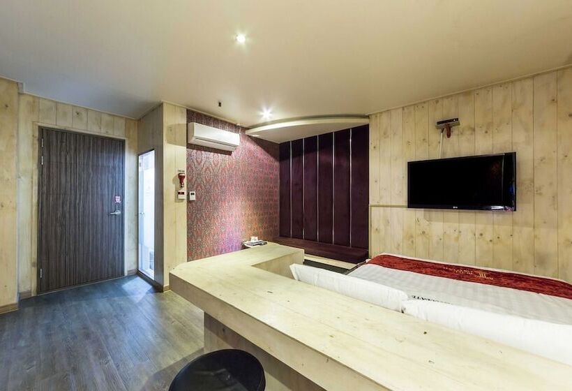 هتل Anshan Jungang Station Chocolate