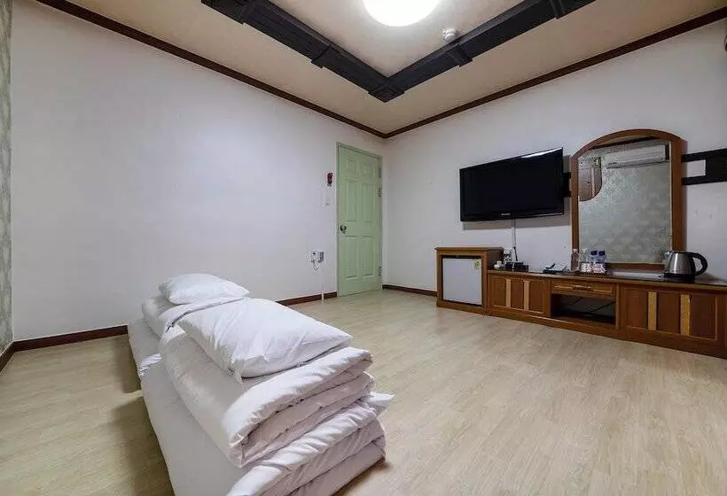هتل Gangneung Gyeongpodae Hyatt