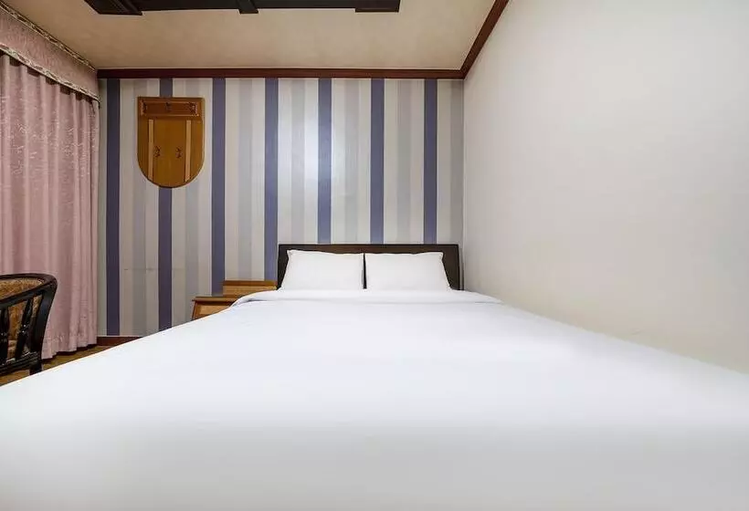 هتل Gangneung Gyeongpodae Hyatt