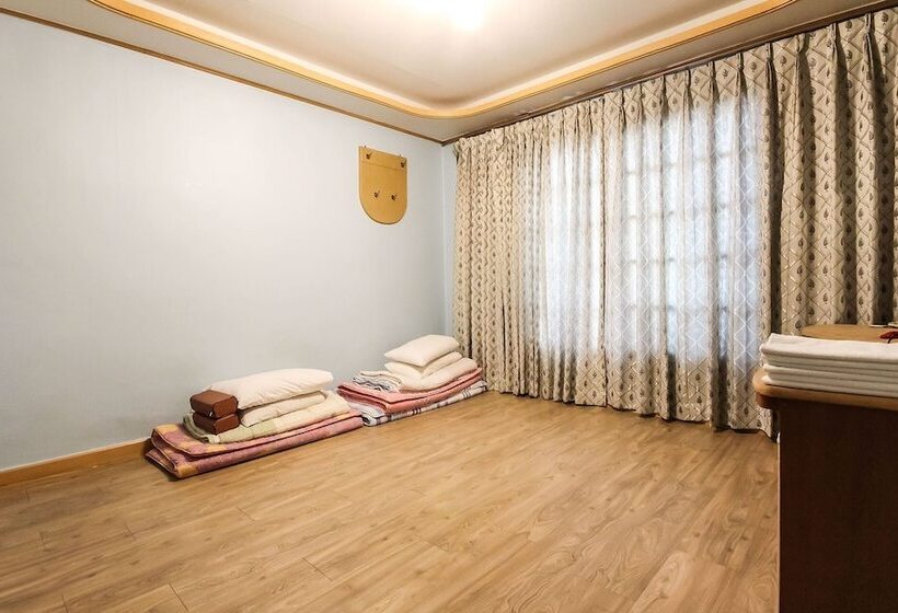 מוטל Gunsan El Dorado