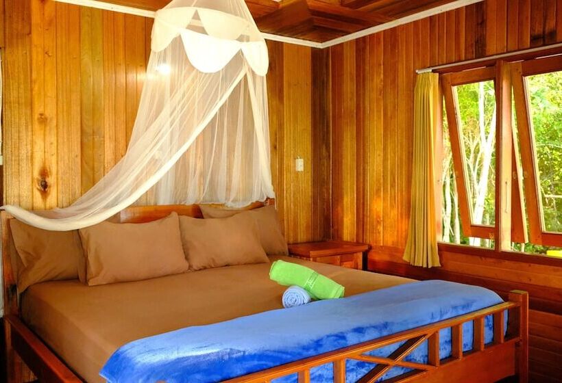 بنسيون Maratua Guesthouse