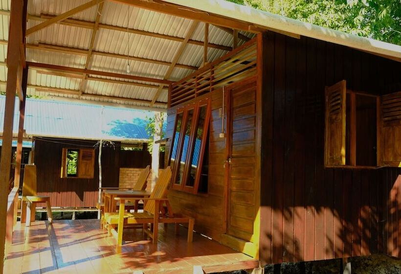 بنسيون Maratua Guesthouse