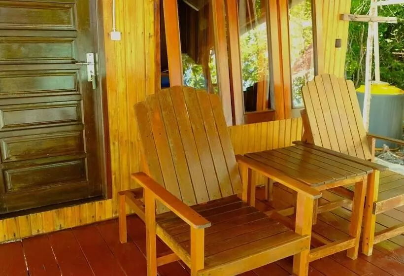 Majatalo Maratua Guesthouse