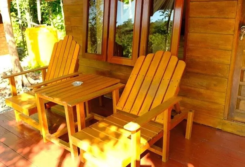 Majatalo Maratua Guesthouse