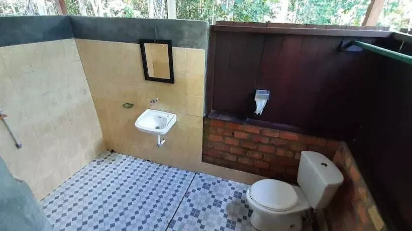 Majatalo Maratua Guesthouse