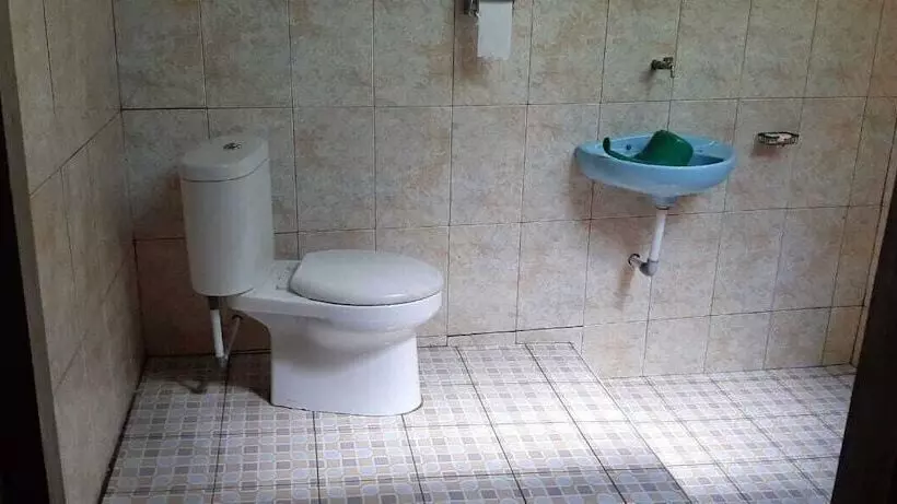 Majatalo Maratua Guesthouse