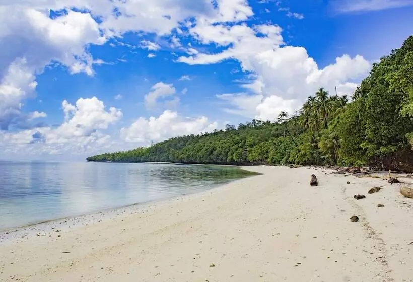 Majatalo Maratua Guesthouse